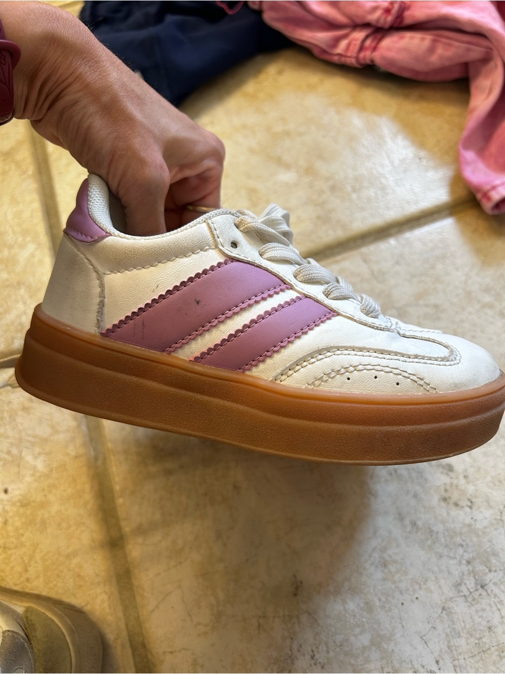 Girls sneaker bundle - Picture 5 of 7